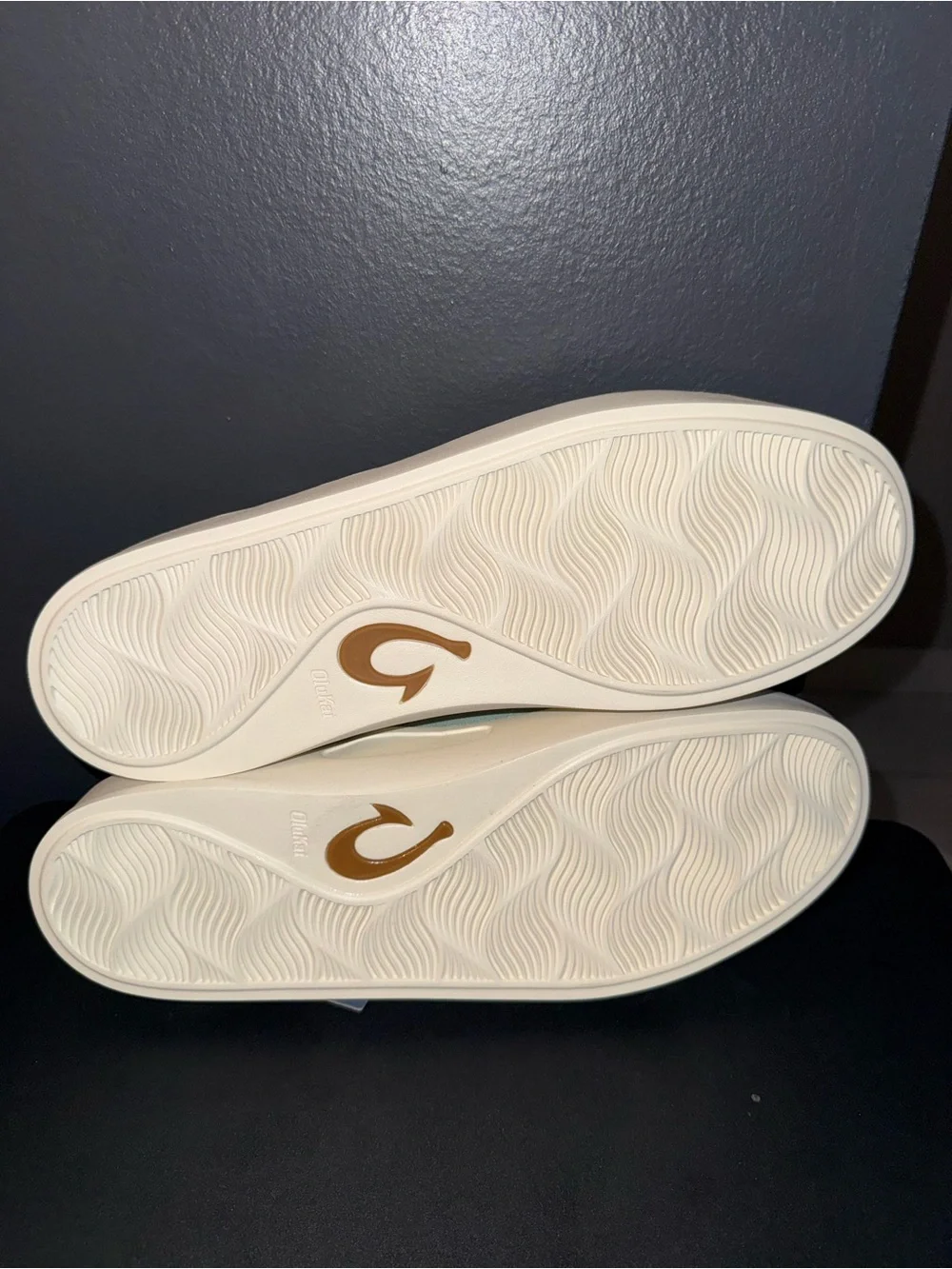 🆕 OluKai Tradewind Sneakers Bamboo Men’s 14